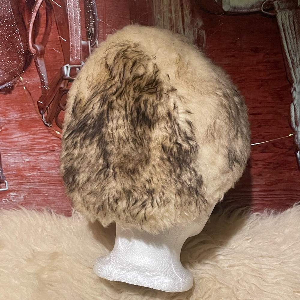 Shearling hat - Picture 3 of 4